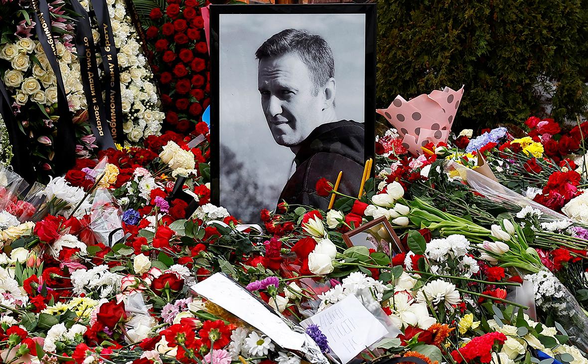 Нарышкин заявил, что Навальный умер своей смертью