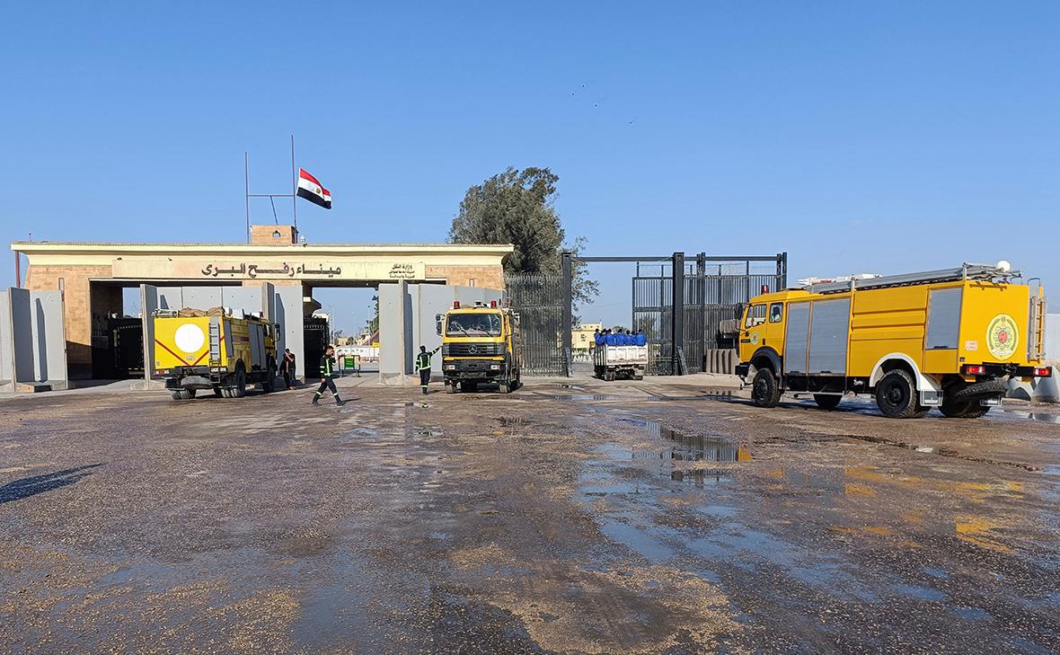 Сектор Газа через КПП на границе с Египтом покинули за сутки 107 россиян