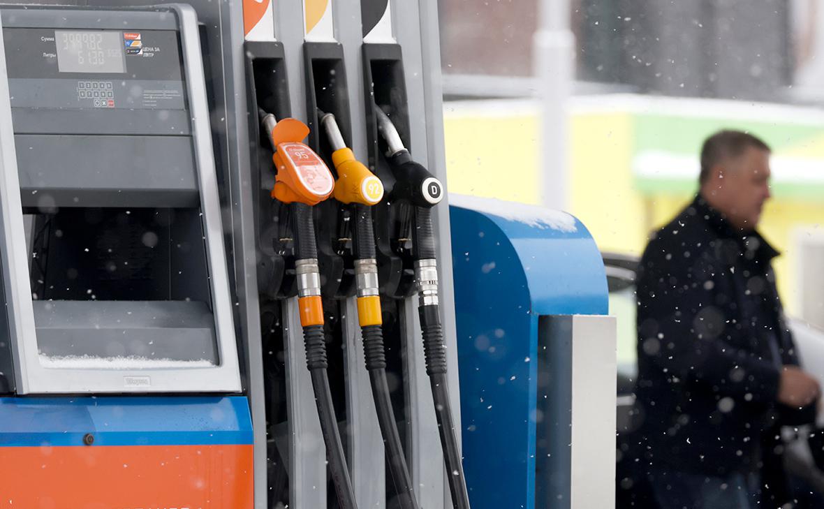 Правительство не поддержало законопроект о регулировании цен на топливо