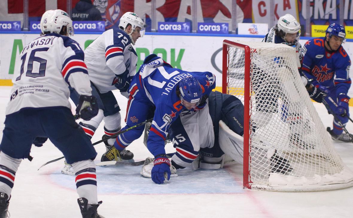 Клуб Ларионова прервал победную серию СКА в КХЛ :: Хоккей :: РБК Спорт