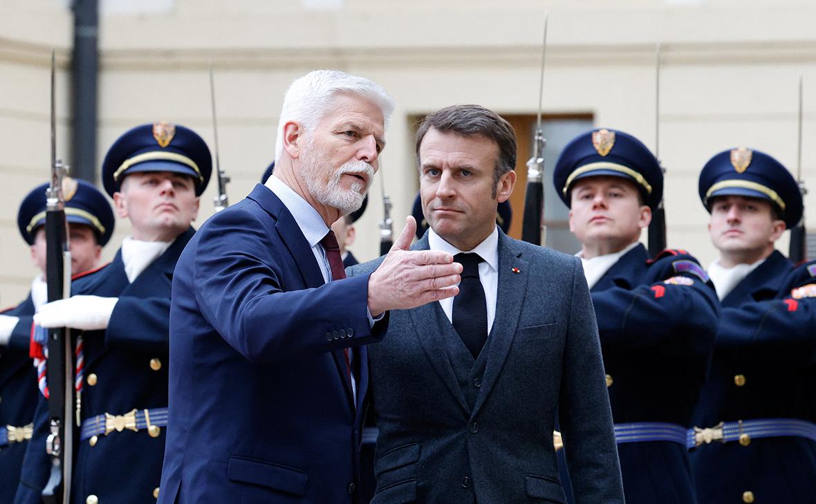Президент Чехии выступил за «новые пути» в поддержке Украины