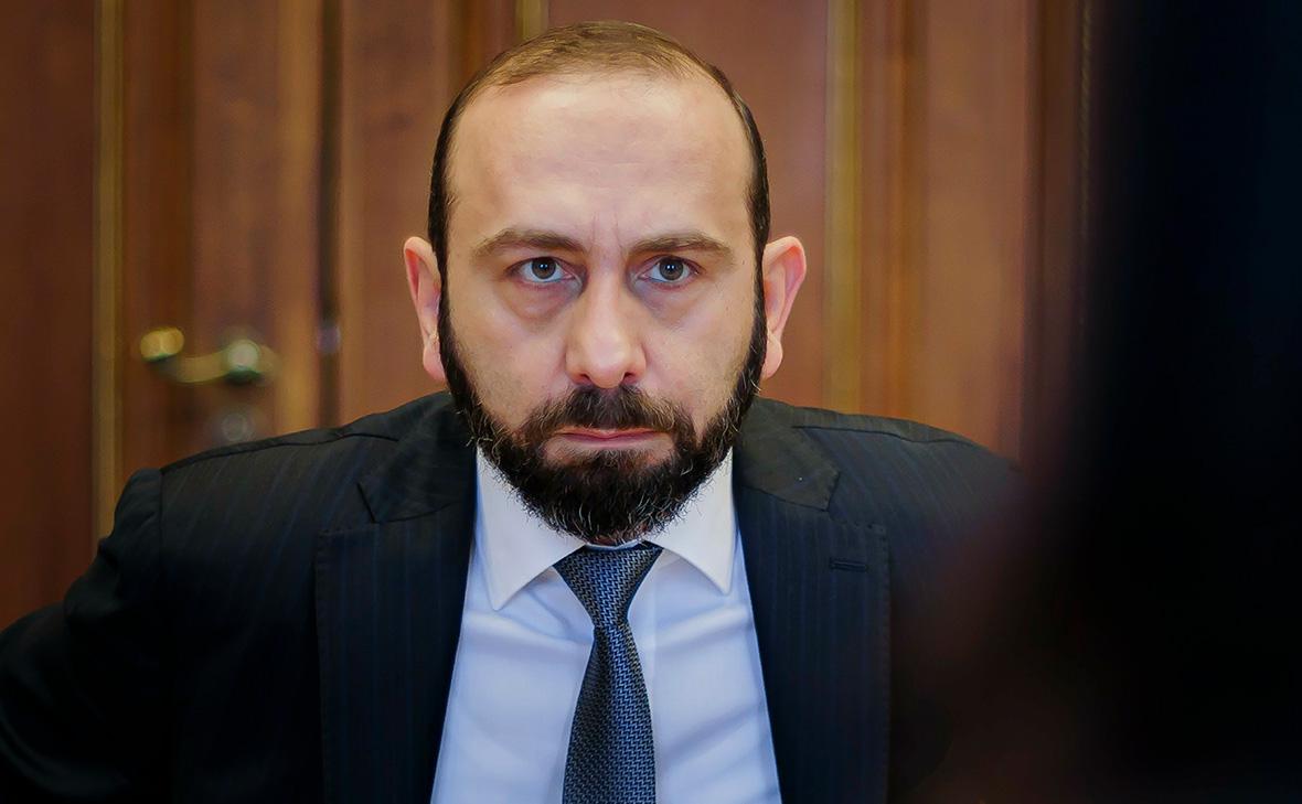 Глава МИД Армении заявил о стремлении укреплять отношения с США и ЕС